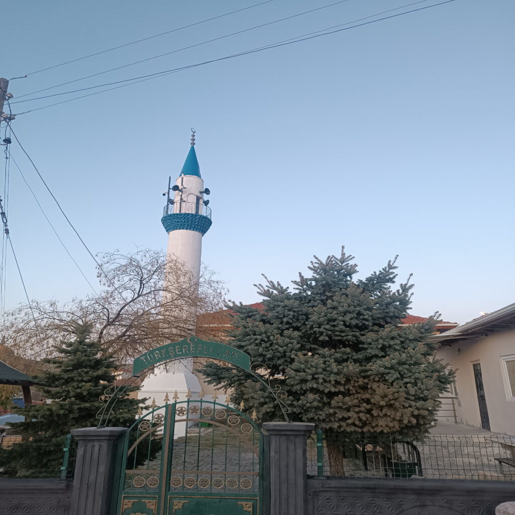 Cami Halılarımız Yenilendi